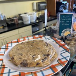 Between Rounds Bagel Deli & Bakery - Giant Chocolate chip cookie