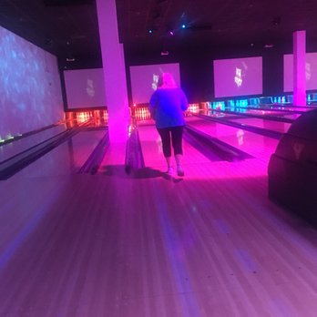 Strike 10 Bowling - Bowling Near Me - Hallandale Beach, Florida