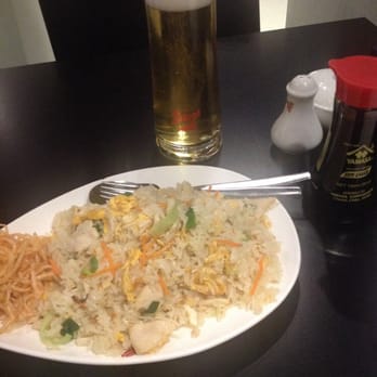 Sternzeichen - Chicken fried rice. - Asian Fusion Near Me - Vienna, 9