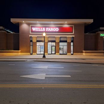 Wells Fargo Bank - Banks & Credit Unions Near Me - Chicago, Illinois Wells Fargo Bank - Banks & Credit Unions Near Me - Chicago, Illinois