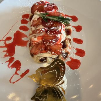 Anna’s Cafe - Strawberry croffle - Breakfast & Brunch Near Me - Plantation, Florida Anna’s Cafe - Strawberry croffle - Breakfast & Brunch Near Me - Plantation, Florida