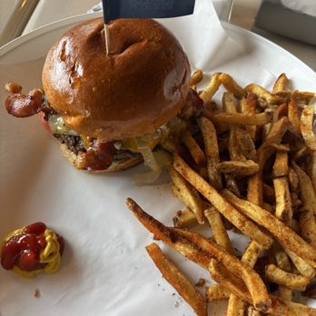 Chapps Burgers - BYOB - Burgers Near Me - Cedar Hill, Texas