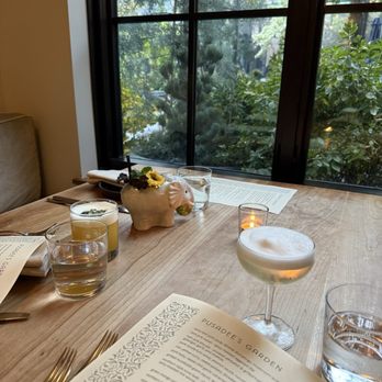 Pusadee's Garden - Our beautiful table - Thai Near Me - Pittsburgh, Pennsylvania