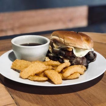 St Philip's Inn - One of two mouthwatering Thursday specials - American Near Me - Evansville, Indiana St Philip's Inn - One of two mouthwatering Thursday specials - American Near Me - Evansville, Indiana
