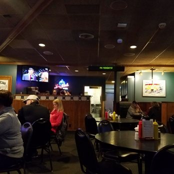 Turtle's Bar & Grill - Dining room - Sports Bars Near Me - Shakopee, Minnesota Turtle's Bar & Grill - Dining room - Sports Bars Near Me - Shakopee, Minnesota