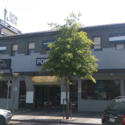 Dandenong Hotel - Outside
