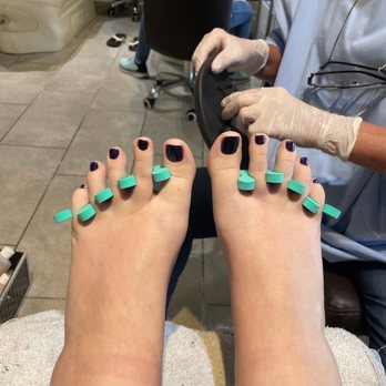 Chic Nails - Nail salon - Nail Salons Near Me - Zionsville, Indiana