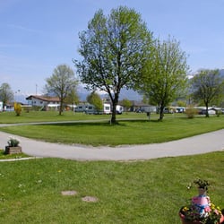 TCS Campingplatz - Campingplatz im Frühling