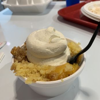 Idk BBQ - Peach Cobbler - Barbeque Near Me - Tropic, Utah