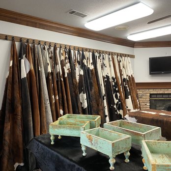 Cowhide Outlet - Rugs Near Me - Bedford, Texas Cowhide Outlet - Rugs Near Me - Bedford, Texas