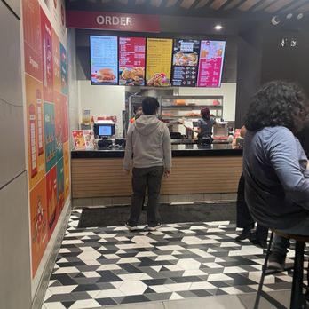 Jollibee - Fast Food Near Me - Chicago, Illinois Jollibee - Fast Food Near Me - Chicago, Illinois