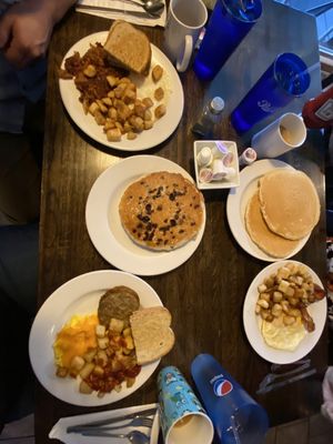 Mama Lor's Cafe by null