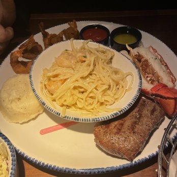Red Lobster - Ultimate feast - Seafood Near Me - Tigard, Oregon