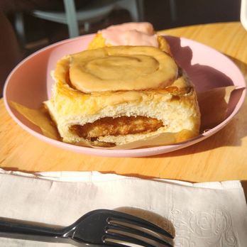 PERC Coffee - Cinnamon bun - Coffee & Tea Near Me - Savannah, Georgia