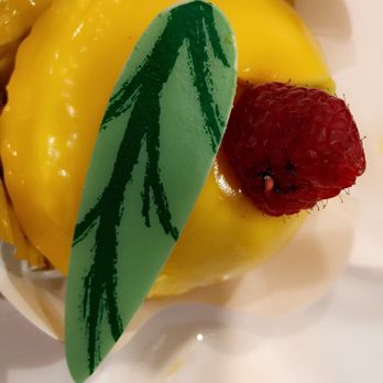 85°C Bakery Cafe-Irvine - Mango Delight! So good! - Coffee & Tea Near Me - Irvine, California