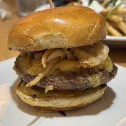 Bootleggers - 1/2 lb. Bootleggers Numero Uno Burger