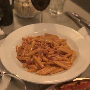 Pepe Giallo - Penne vodka - Italian Near Me - New York, New York Pepe Giallo - Penne vodka - Italian Near Me - New York, New York