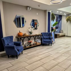 Holiday Inn Express & Suites Albany Airport Area - Latham - Lobby at Holiday Inn Express & Suites Albany Airport Area - Latham