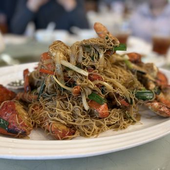 Kam Tou Seafood Restaurant - Lobster & crabs with noodles - Seafood Near Me - Richmond, British Columbia Kam Tou Seafood Restaurant - Lobster & crabs with noodles - Seafood Near Me - Richmond, British Columbia