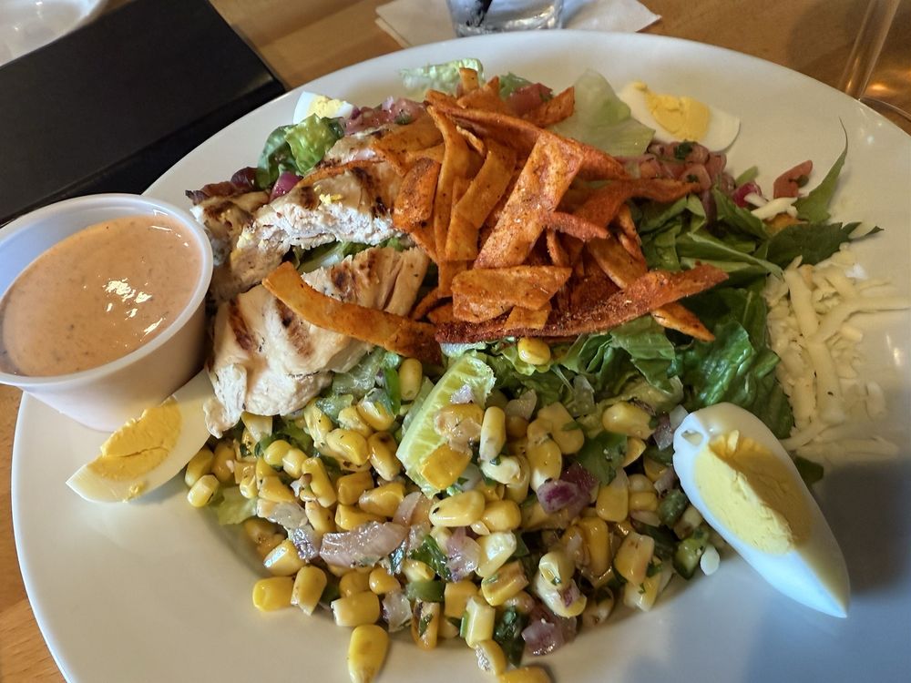 Mallards Restaurant & Lounge