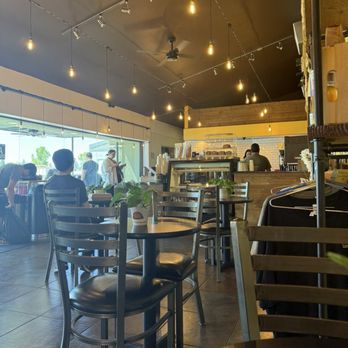 Bakersfield Roasting Company - Front seating area, there is also a patio, and "board room" with large tables - Coffee & Tea Near Me - Bakersfield, California
