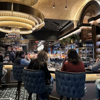 1933 Lounge - Bar area - Cocktail Bars Near Me - Carmel, Indiana