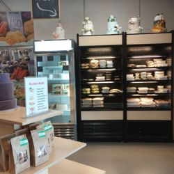 Savoir Fare - Inside the store