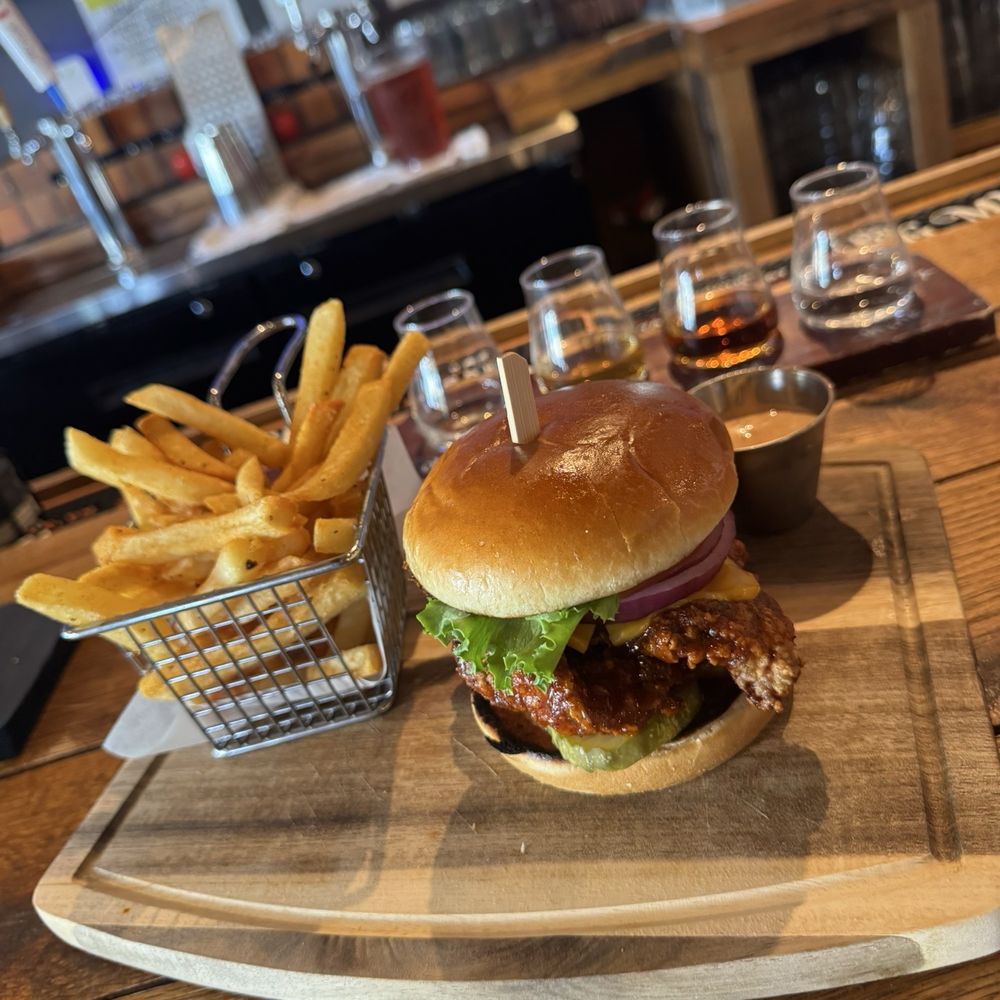 Big Machine Distillery & Tavern - Distilleries Near Me - Nashville, Tennessee