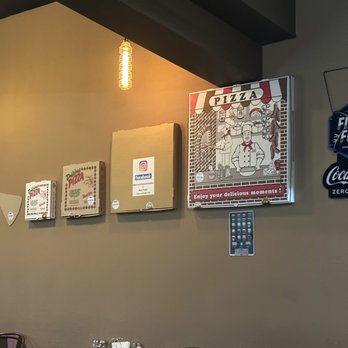 Mony’s Pizzeria - Pizza sizes - slice, 12 in, 16 in, 24 inch, 36 in(?) - Pizza Near Me - Houston, Texas