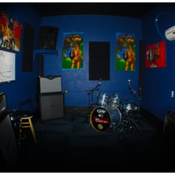 MDV Entertainment - Studio b