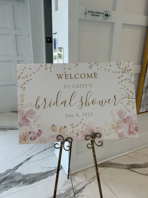 Water's Edge Centerport by null