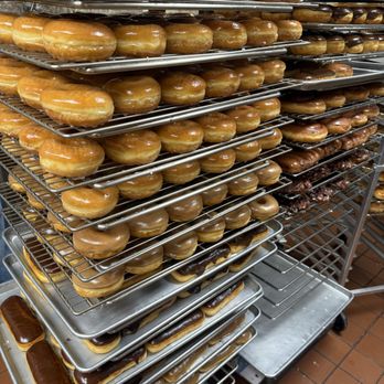 Master Donuts - Ready to open - fresh batch of donuts at 4:30AM everyday - Donuts Near Me - Citrus Heights, California Master Donuts - Ready to open - fresh batch of donuts at 4:30AM everyday - Donuts Near Me - Citrus Heights, California