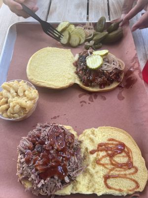 Junebug's BBQ by null