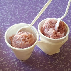 Snack Y Neveria Acosta - Our cabernet and merlot flavored ice for 35 pesos each