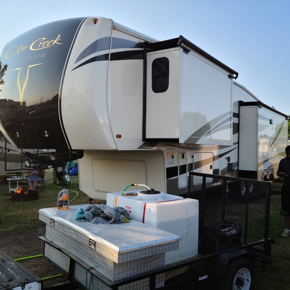 MIRROR IMAGE DETAILING Updated September 2024 136 Photos