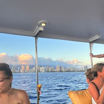 Vida Mia - Views - Boat Charters Near Me - Honolulu, Hawaii Vida Mia - Views - Boat Charters Near Me - Honolulu, Hawaii