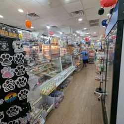 Van Holten's Sweet Shop - Large assortment of yumminess