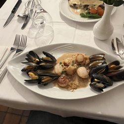 But 'N' Ben - Scallops and Mussels. Angus steak