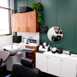 La Lune Salon - My Salon Suite