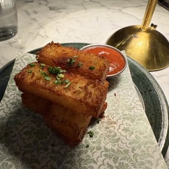Bar La Rue - Crispy Tater Tots - Bars Near Me - Chicago, Illinois