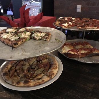 Pizza Rock - Pizza Near Me - Henderson, Nevada