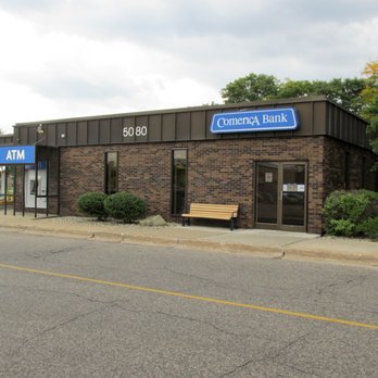 Comerica Bank - Lots of parking - Banks & Credit Unions Near Me - Kalamazoo, Michigan