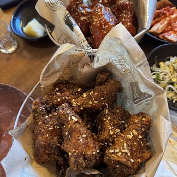 Pyeong Chang Tofu - Soy Sauce & Garlic Chicken wings 간장마늘 치킨 - Korean Near Me - Berkeley, California