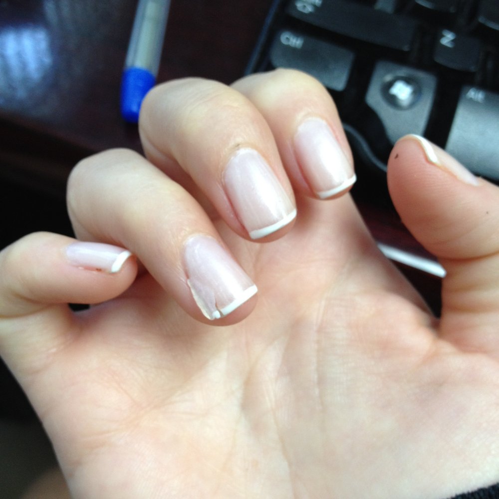 Nails By Odalys - 4 days after getting the shellac mani done, horrible chip :( - Nail Salons Near Me - Miami, Florida Nails By Odalys - 4 days after getting the shellac mani done, horrible chip :( - Nail Salons Near Me - Miami, Florida