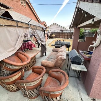 Rapid Junk Removal - Fast furniture hauling service in Patterson area - Dumpster Rental Near Me - Patterson, California Rapid Junk Removal - Fast furniture hauling service in Patterson area - Dumpster Rental Near Me - Patterson, California