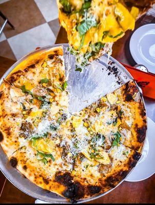 Mothership Pizza Paradise by null