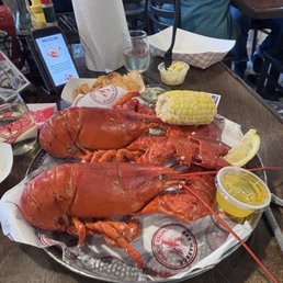 Twin lobster plate.