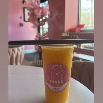 Pinku Mochi Donut Cafe - Cafes Near Me - Cranston, Rhode Island