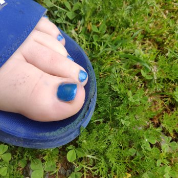 Happy Spa Nails - Sloppy and a whole bunch of attitude when I asked her to fix it. - Nail Salons Near Me - Angels Camp, California
