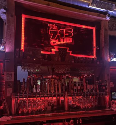 715 Club by null
